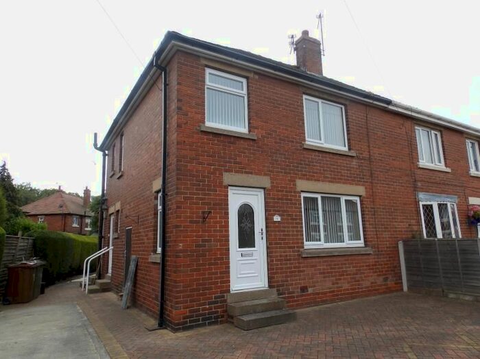 3 Bedroom Semi-Detached House To Rent In Newstead Avenue, Outwood, Wakefield, WF1