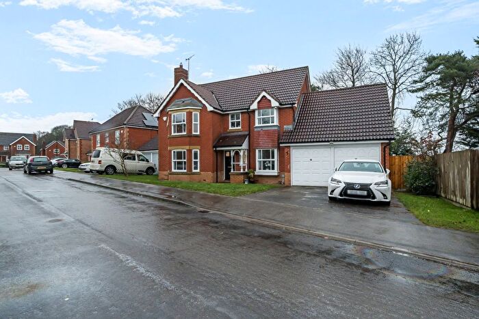 4 Bedroom Detached House To Rent In Youngs Drive, Harrogate, North Yorkshire, HG3