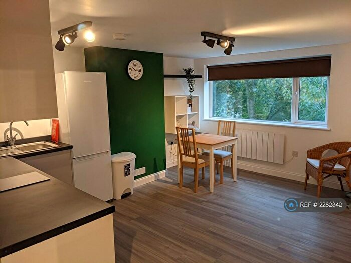 1 Bedroom Flat To Rent In Beaumont Walk, Leicester, LE4