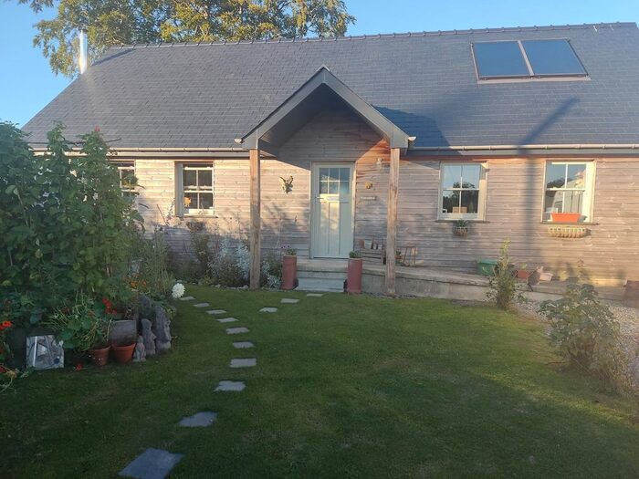 5 Bedroom Property For Sale In Maesycrugiau, Pencader, Carmarthenshire., SA39