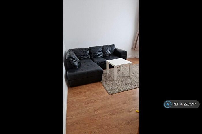 6 Bedroom Terraced House To Rent In Avondale Road, London, N15