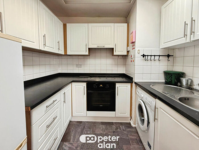 2 Bedroom Flat To Rent In Brandreth Road, Cardiff, CF23