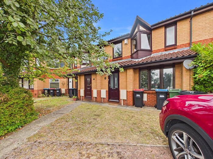 2 Bedroom Terraced House For Sale In Faraday Drive, Milton Keynes, MK5