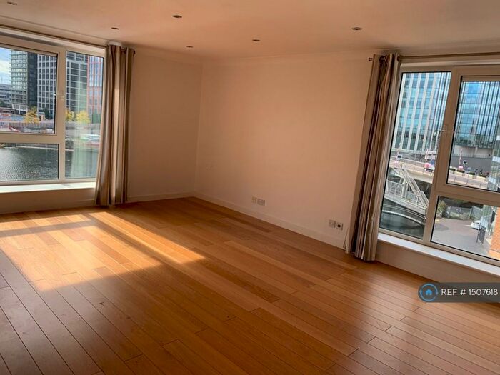 3 Bedroom Flat To Rent In Boardwalk Place, London, E14
