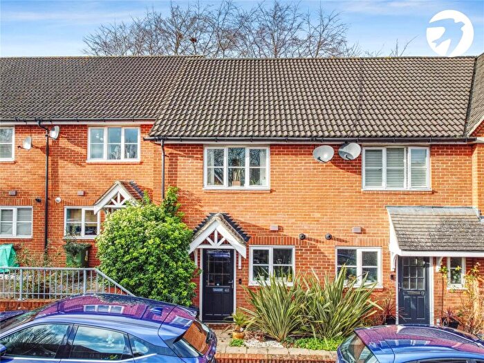 2 Bedroom Terraced House For Sale In Hawthorn Park, Swanley, Kent, BR8