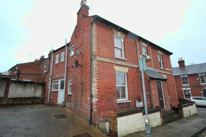 Studio To Rent In Shrubland Road, Colchester, CO2