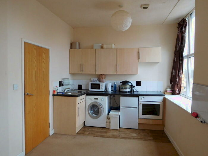1 Bedroom Flat To Rent In Woodend Road, Coalpit Heath, BS36