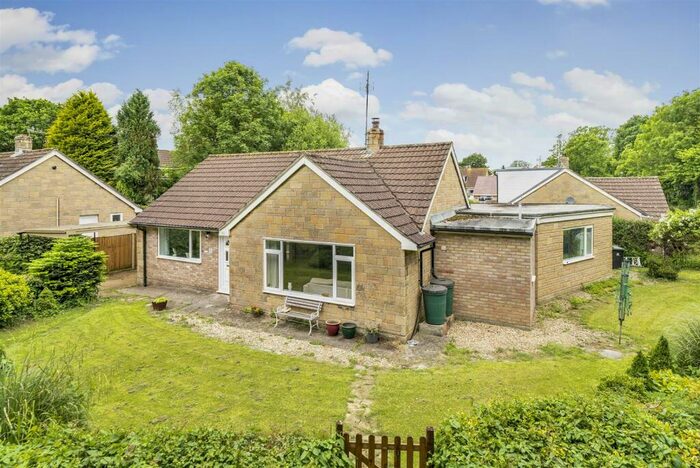 3 Bedroom Detached Bungalow For Sale In Oxhayes, Drimpton, DT8