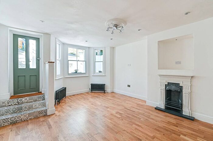 1 Bedroom Flat For Sale In Devonshire Road, Forest Hill, London, SE23