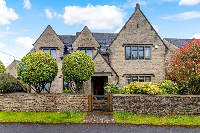 4 Bedroom Detached House For Sale In Coates, Cirencester, Gloucestershire, GL7