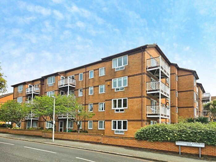 2 Bedroom Apartment For Sale In Connaught Gardens East, Clacton-on-Sea, Essex, CO15