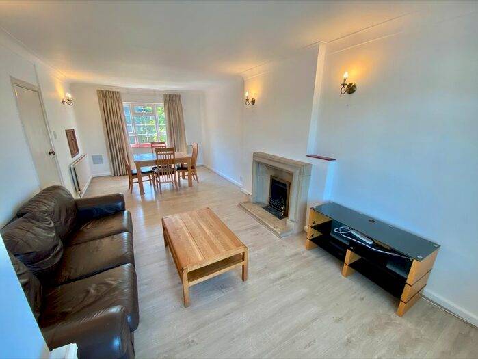 2 Bedroom Flat To Rent In Sheepcote Road, Harrow-On-The-Hill, Harrow, HA1