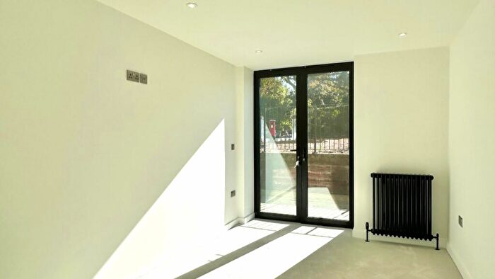 2 Bedroom Apartment To Rent In Shorncliffe Road, Folkestone, CT20