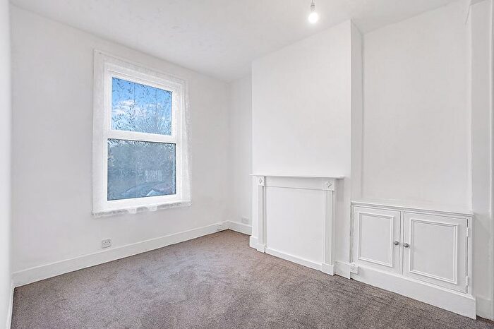 3 Bedroom Terraced House To Rent In Portland Street, Chatham, ME4