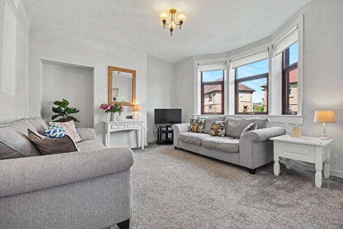4 Bedroom Semi-Detached House For Sale In Iona Crescent, Inverclyde, Gourock, PA19