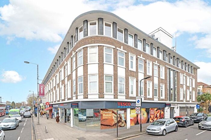 2 Bedroom Flat To Rent In Hartington Road, London, W13