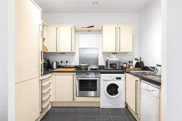 3 Bedroom Apartment For Sale In Wealden House, Capulet Square, Talwin Street, Bow, London, E3