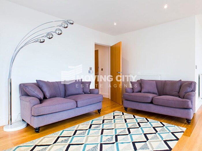 2 Bedroom Flat To Rent In City West Tower, High Street, E15