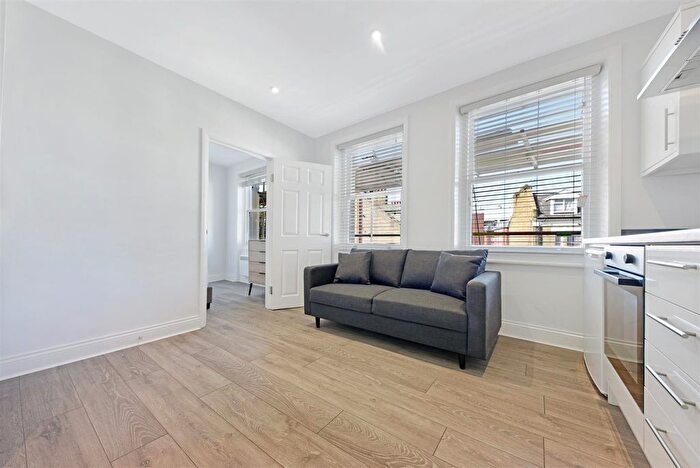 1 Bedroom Flat To Rent In Stanwick Road, West Kensington, W14