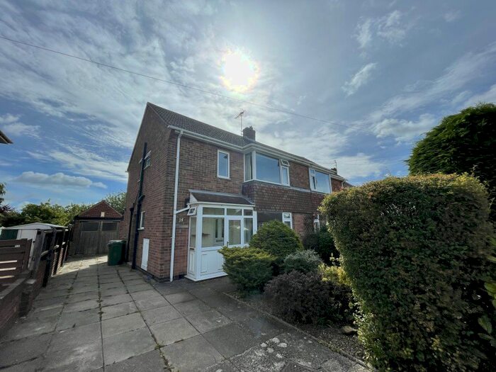 3 Bedroom Semi-Detached House To Rent In Cleveland Road, Loughborough, LE11