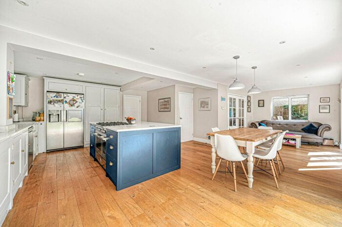 4 Bedroom Detached House To Rent In Holton, Oxford, OX33