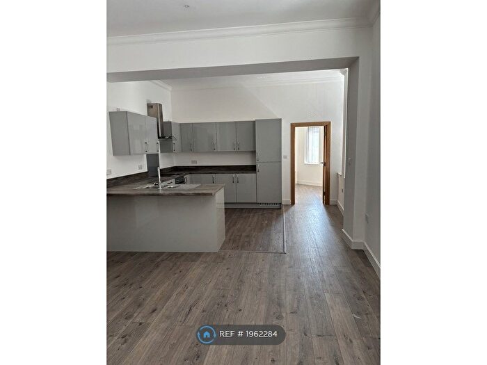 1 Bedroom Flat To Rent In Bradshawgate, Leigh, WN7