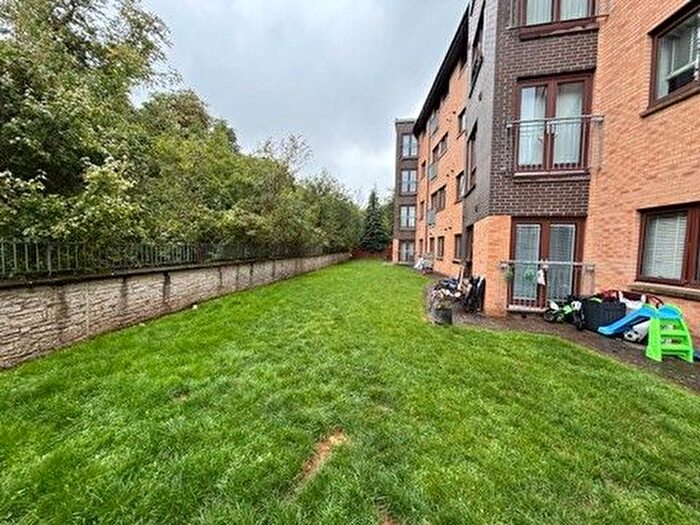 2 Bedroom Flat To Rent In Tantallon Road, Glasgow, G41