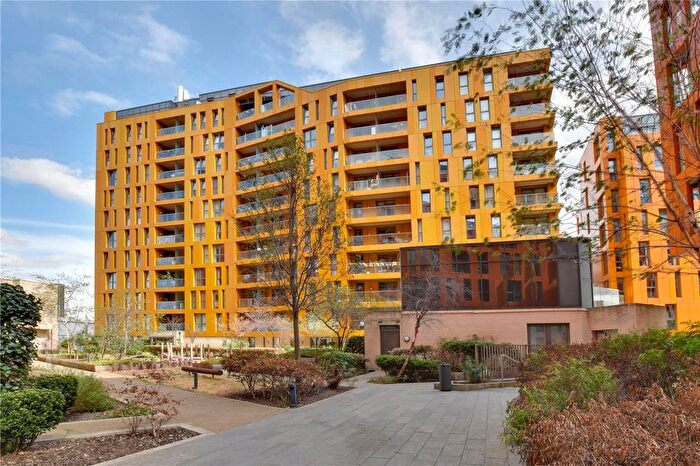 2 Bedroom Flat For Sale In Loop Court, Telegraph Avenue, Greenwich, London, SE10