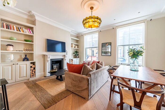 3 Bedroom Flat For Sale In Portobello Road, Portobello, London, W10