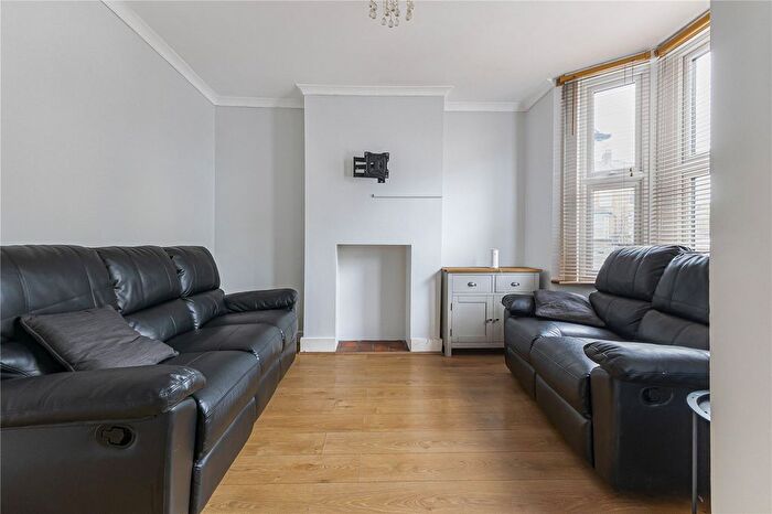 3 Bedroom Terraced House For Sale In Waterloo Road, Gillingham, Kent, ME7