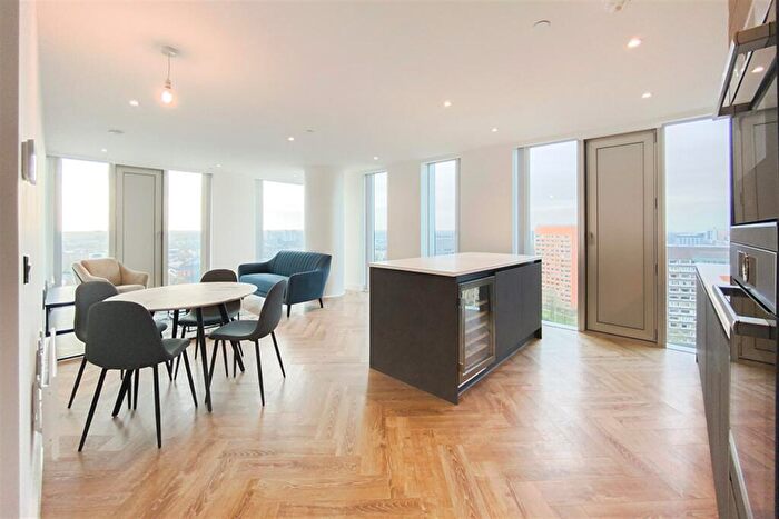 2 Bedroom Apartment To Rent In Elizabeth Tower, M15