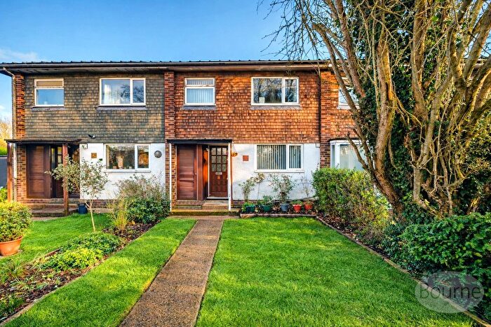 3 Bedroom Terraced House For Sale In Johnston Green, Guildford, Surrey, GU2