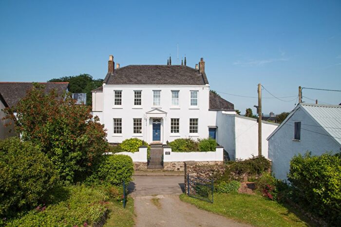5 Bedroom Detached House For Sale In South Street, Winkleigh, Devon, EX19