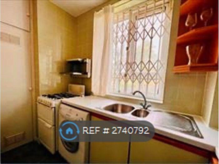 Studio To Rent In London, London, NW8