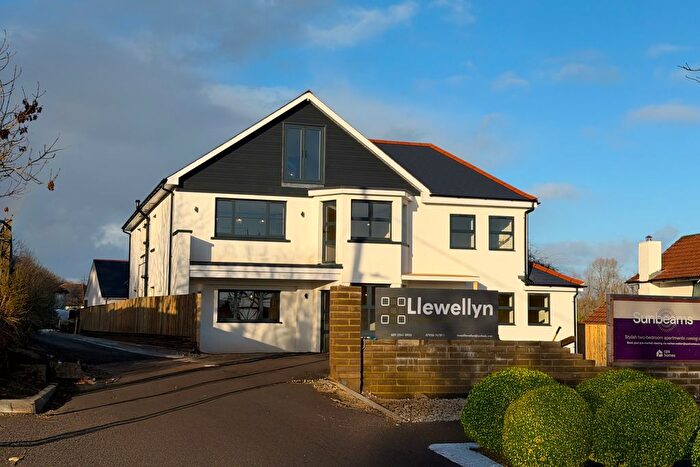 2 Bedroom Flat For Sale In Twyncyn, Dinas Powys, CF64