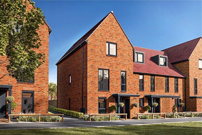 3 Bedroom Semi-Detached House For Sale In Portsmouth Road, Ripley, Woking, Surrey, GU23