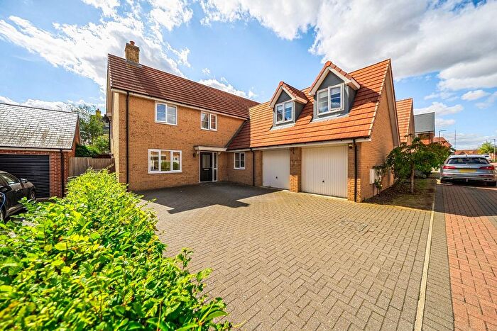 5 Bedroom Detached House For Sale In Tear Crescent, Potton, Sandy, SG19