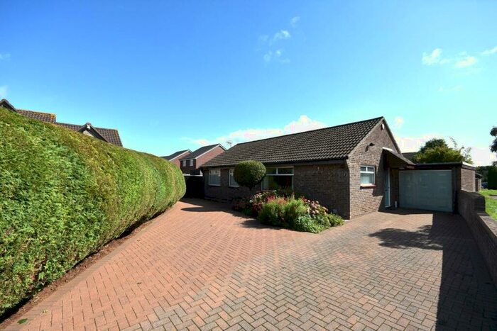 3 Bedroom Detached Bungalow For Sale In Uphill Close, Sully, CF64
