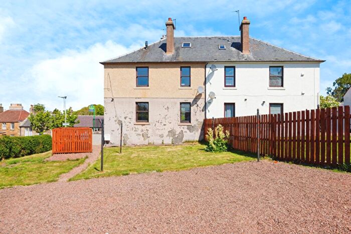 2 Bedroom Flat For Sale In Crichton Avenue, Pathhead, Midlothian, EH37