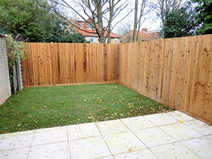 1 Bedroom Maisonette To Rent In Hatfield Road, St Albans, AL4