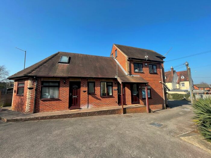 1 Bedroom Cluster House To Rent In Victoria Road, Bishops Waltham, SO32