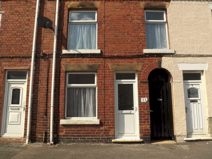 3 Bedroom Terraced House To Rent In Egstow Street, Clay Cross, S45