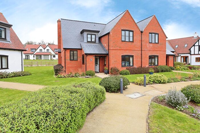 3 Bedroom Retirement Property For Sale In Great Alne Park, Alcester, B49