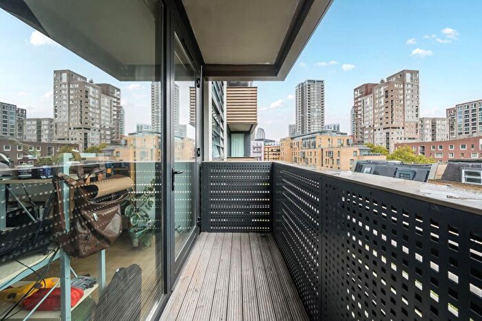 2 Bedroom Flat To Rent In Amelia Street, London, SE17