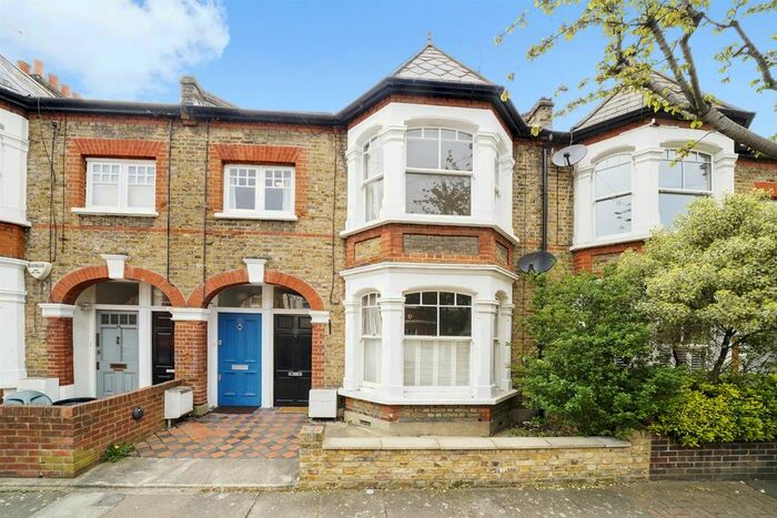 4 Bedroom Flat To Rent In Blackett Street, London, SW15