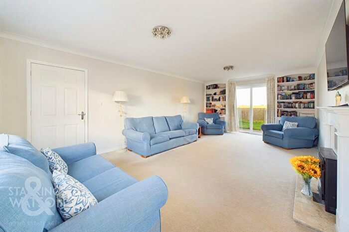 4 Bedroom Detached House For Sale In Broadland Views, Burnt House Road, Cantley, NR13
