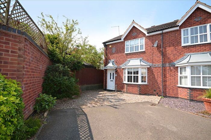 3 Bedroom Semi-Detached House For Sale In Miles Close, Raunds, Northamptonshire, NN9
