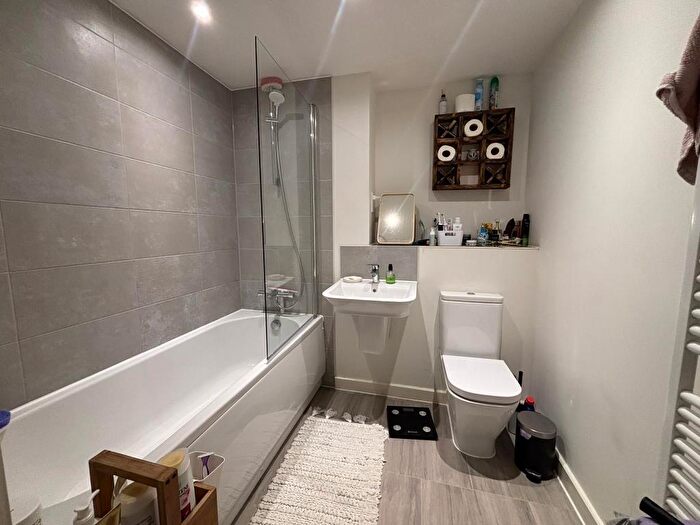 1 Bedroom Flat To Rent In Shepherd Road, Shinfield, RG2