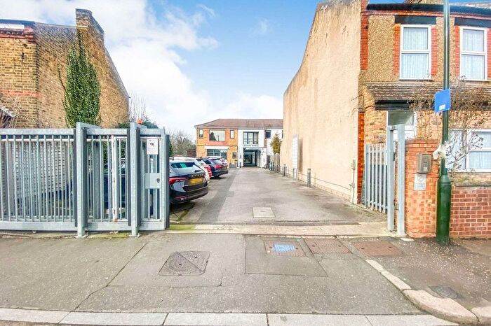 Office For Sale In Gould Road, Twickenham, TW2