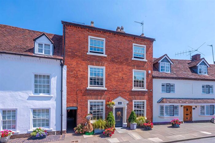 6 Bedroom House For Sale In High Street, Henley-In-Arden, B95